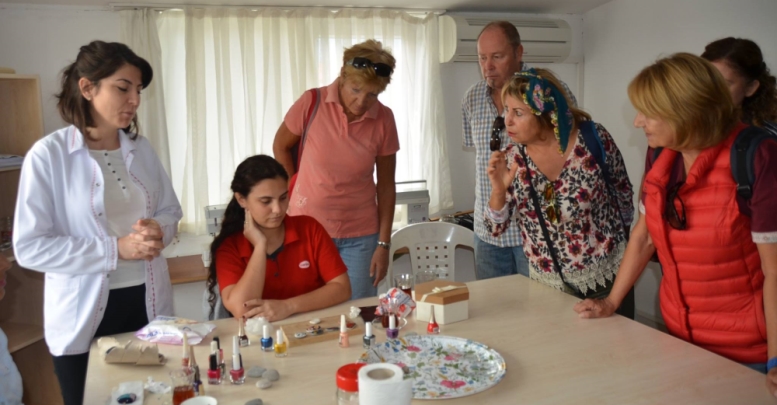 Yerleşik Almanlardan anlamlı ziyaret