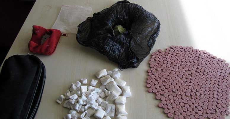 Zehir tacirlerine darbe