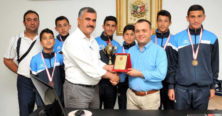 Zoru başardılar